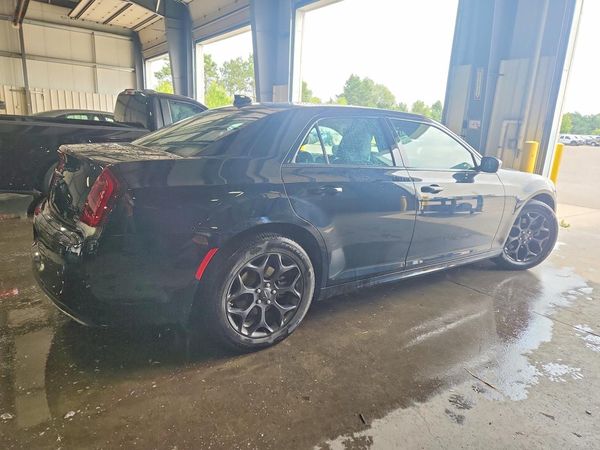 2022 CHRYSLER 300 Touring L