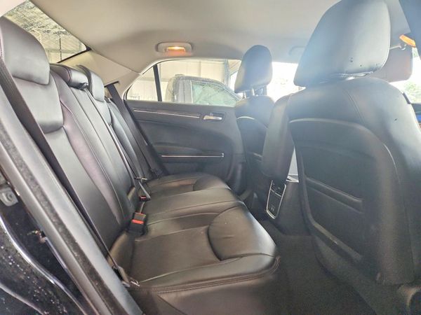 2022 CHRYSLER 300 Touring L