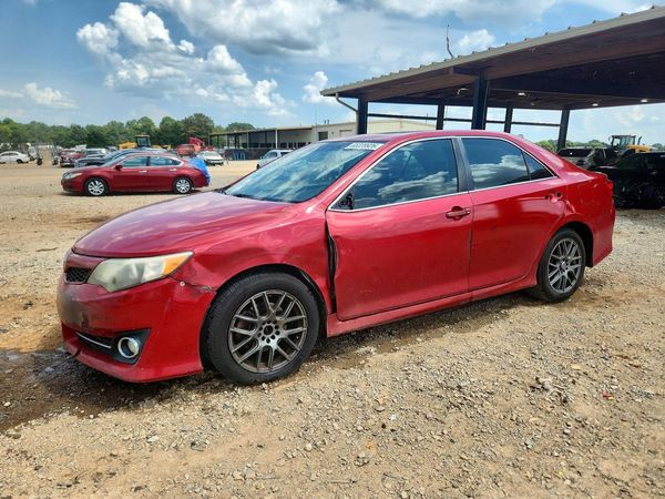 2013 TOYOTA CAMRY