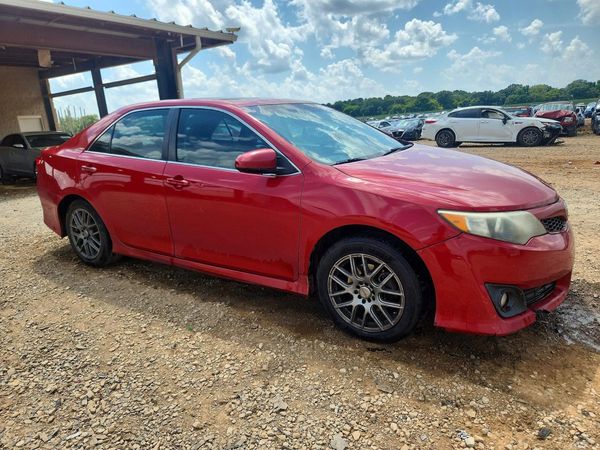 2013 TOYOTA CAMRY