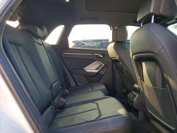 2021 AUDI Q3