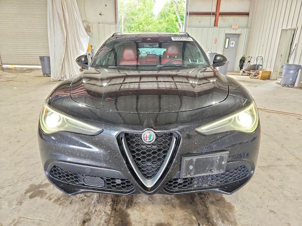 2018 ALFA ROMEO STELVIO