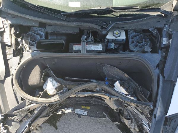 2020 CHEVROLET CORVETTE Preferred 2LT — Engine bay