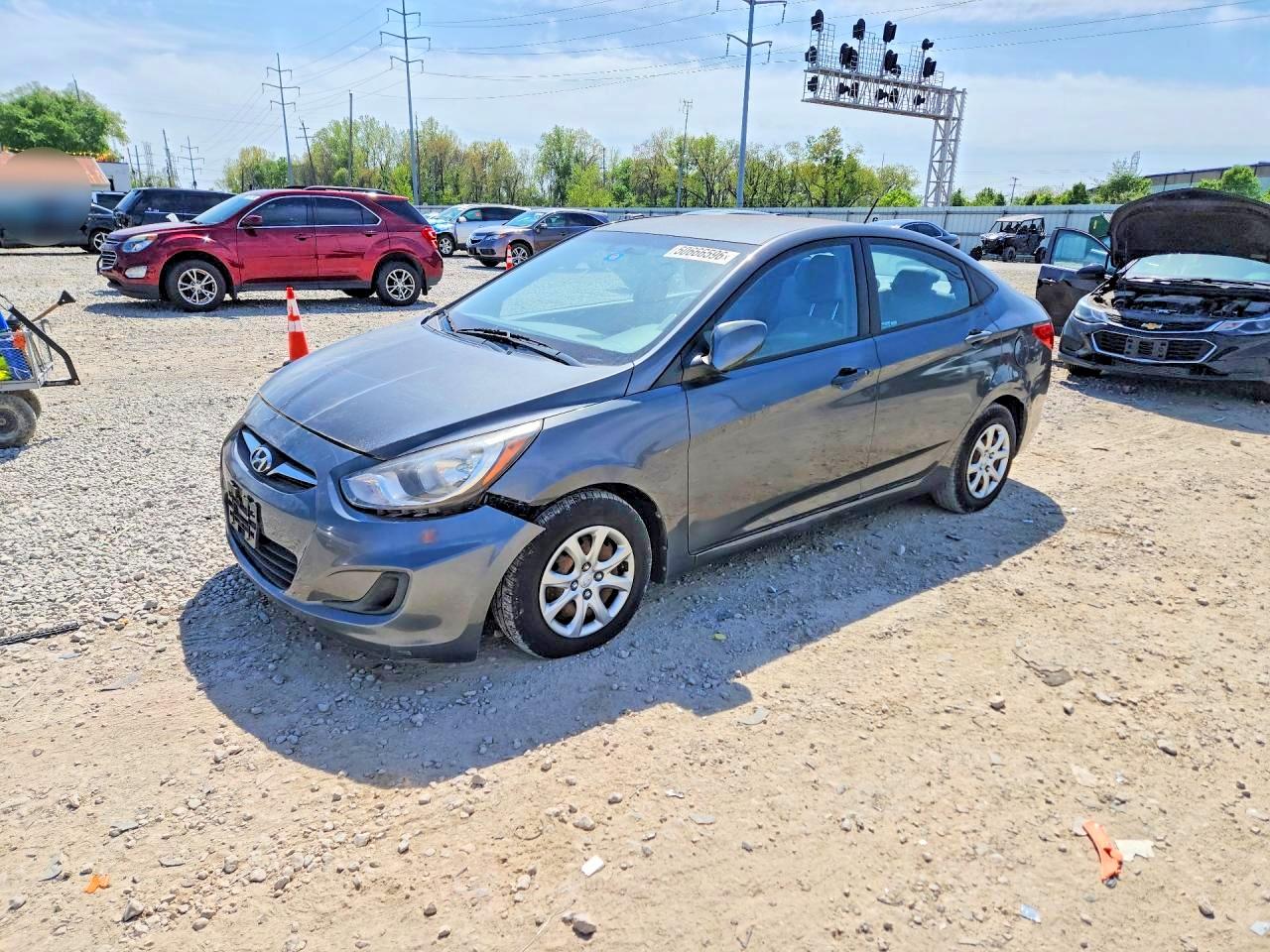 2013 HYUNDAI ACCENT GLS, GS