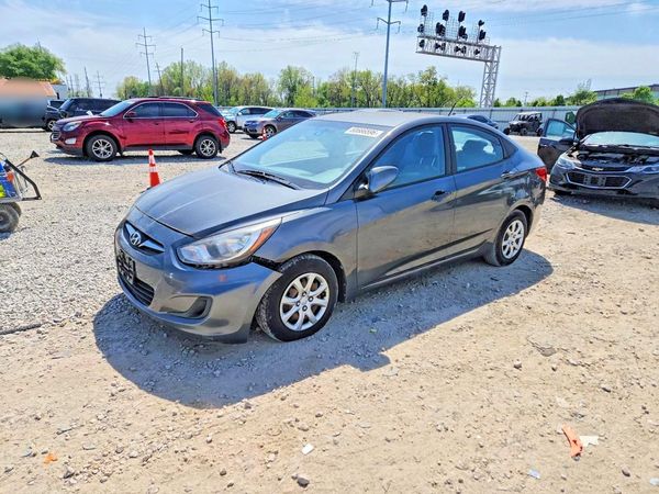 2013 HYUNDAI ACCENT GLS, GS