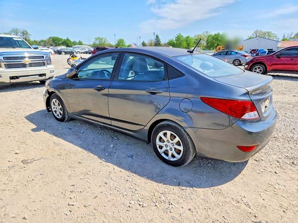 2013 HYUNDAI ACCENT GLS, GS