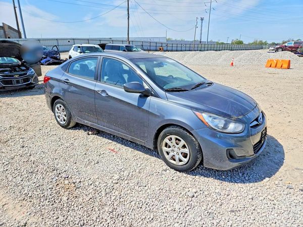 2013 HYUNDAI ACCENT GLS, GS