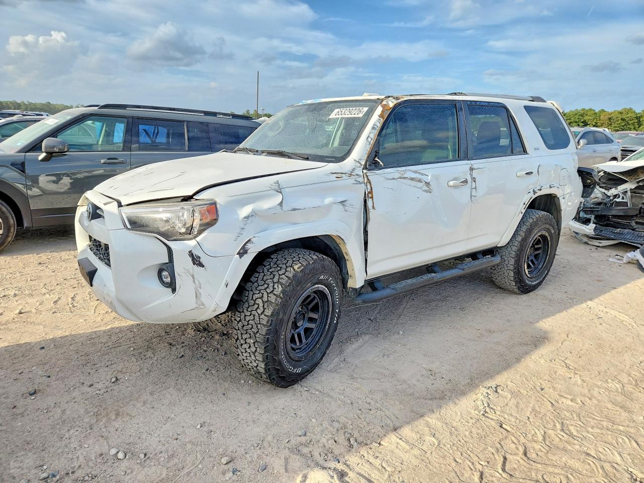 2023 TOYOTA 4RUNNER SR5
