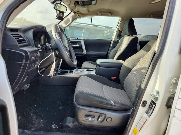 2023 TOYOTA 4RUNNER SR5