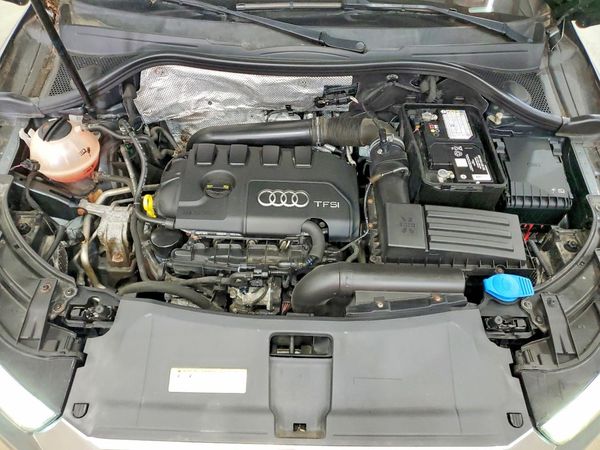 2017 AUDI Q3 quattro Premium