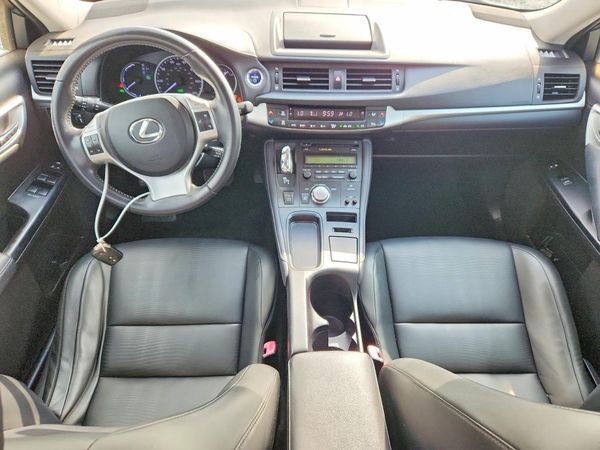 2012 LEXUS CT 200h