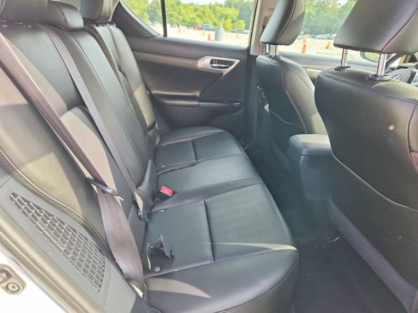 2012 LEXUS CT 200h