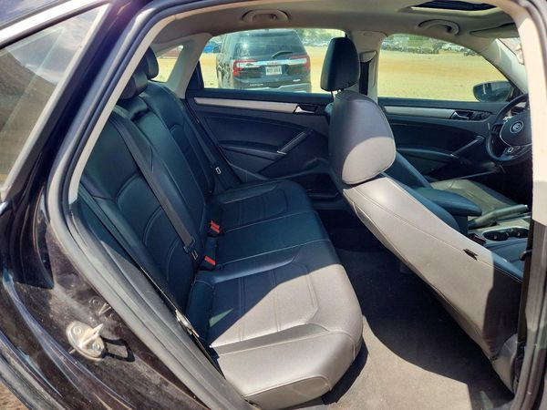 2021 VOLKSWAGEN PASSAT SE