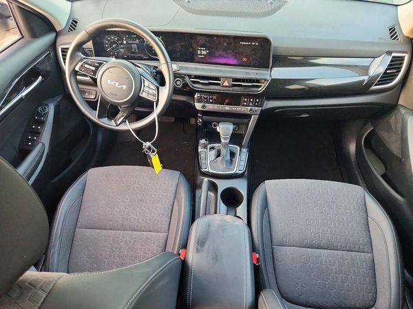 2024 KIA SELTOS S, X-Line