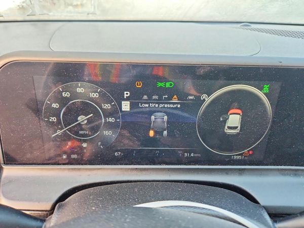 2024 KIA SELTOS S, X-Line
