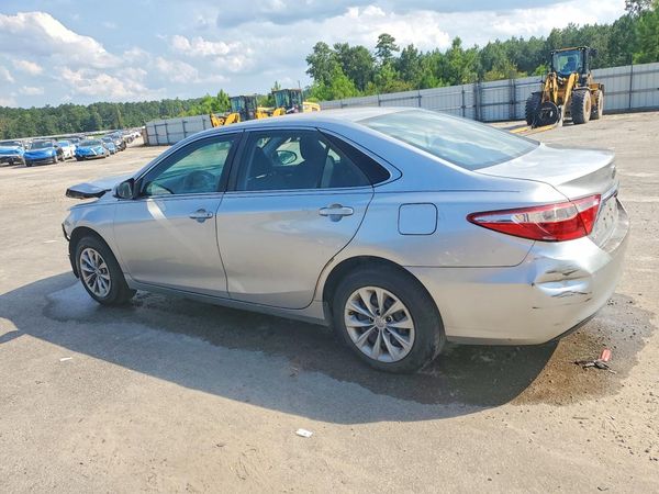 2015 TOYOTA CAMRY