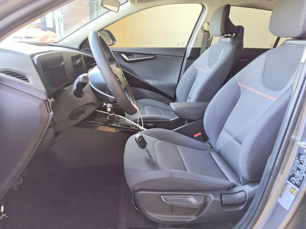 2026 KIA NIRO LX
