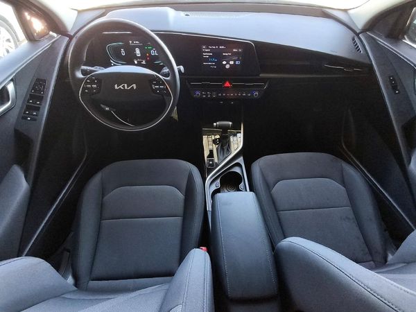 2026 KIA NIRO LX