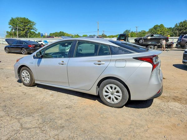 2019 TOYOTA PRIUS