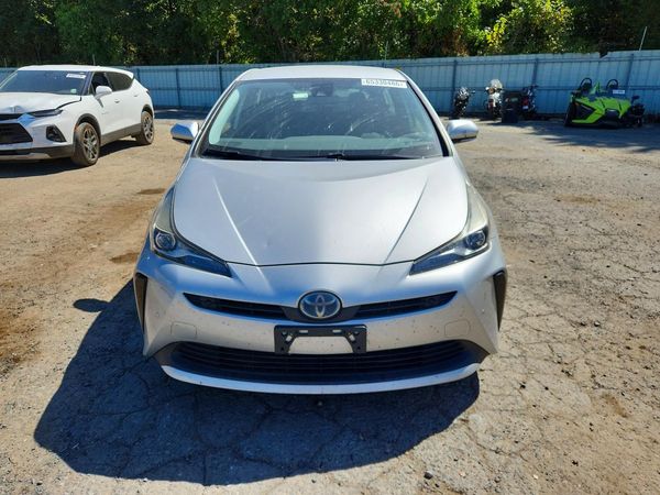 2019 TOYOTA PRIUS