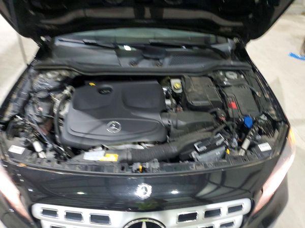 2018 MERCEDES-BENZ GLA