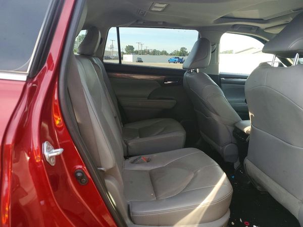 2021 TOYOTA HIGHLANDER Limited