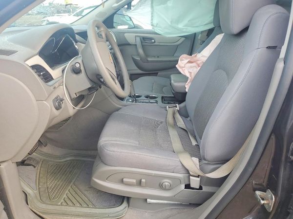 2014 CHEVROLET TRAVERSE LS