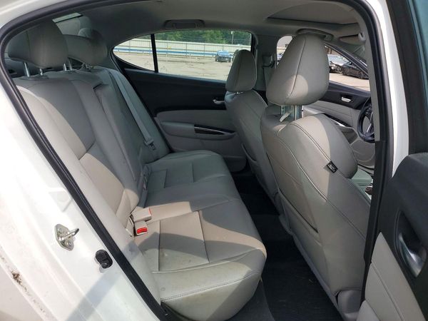 2016 ACURA TLX Base