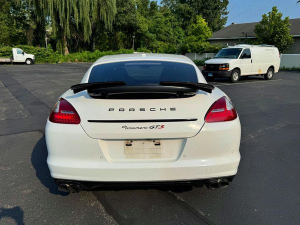 2013 PORSCHE PANAMERA