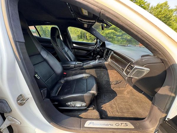2013 PORSCHE PANAMERA