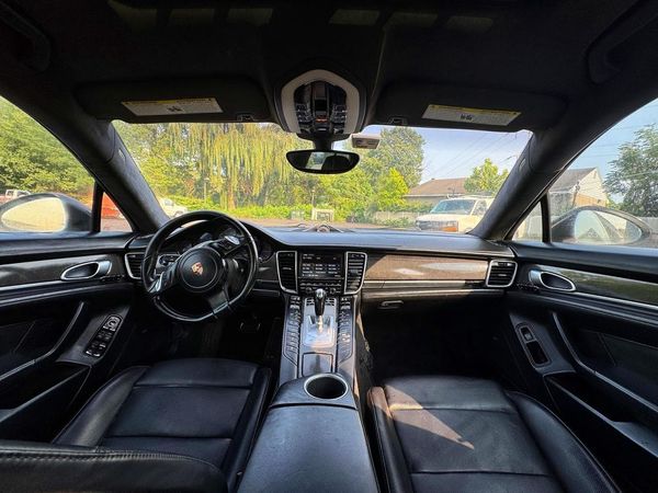 2013 PORSCHE PANAMERA