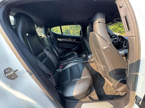 2013 PORSCHE PANAMERA