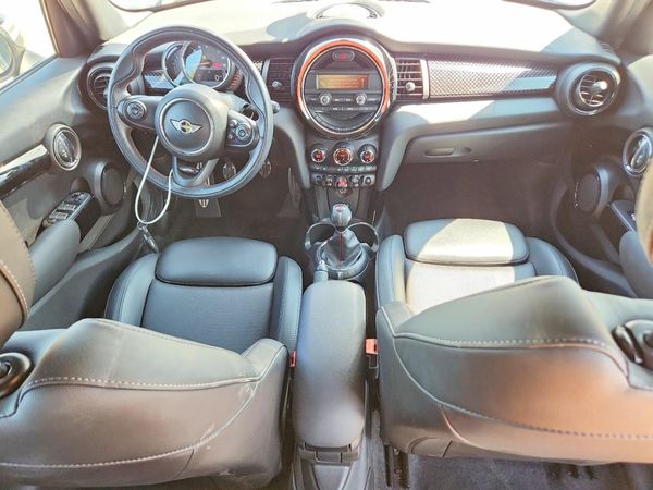 2016 MINI COOPER