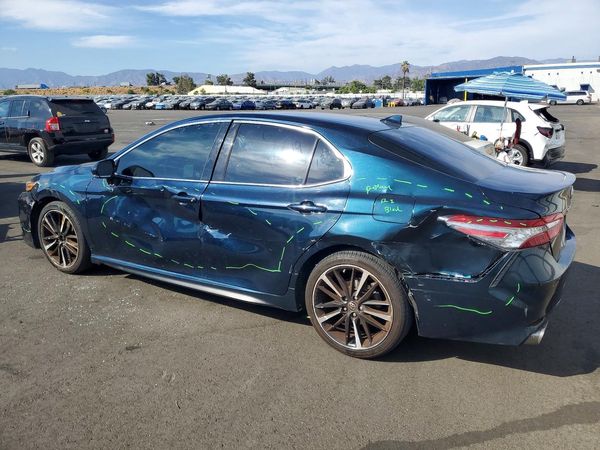 2018 TOYOTA CAMRY XSE