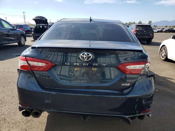 2018 TOYOTA CAMRY XSE