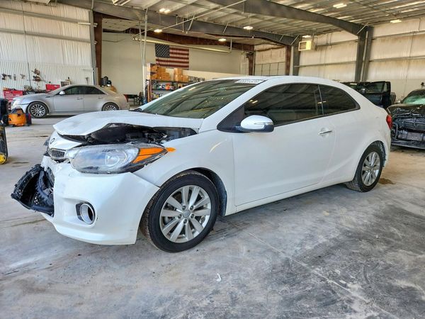 2016 KIA FORTE KOUP