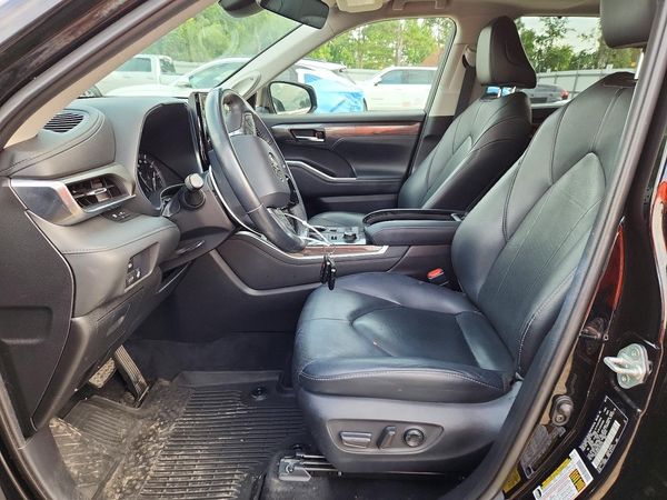 2020 TOYOTA HIGHLANDER Limited