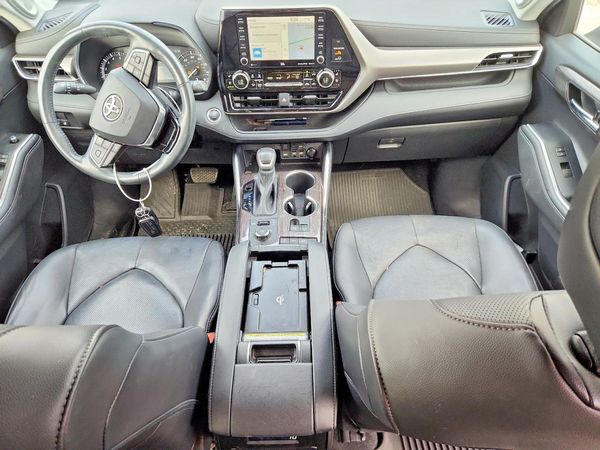 2020 TOYOTA HIGHLANDER Limited