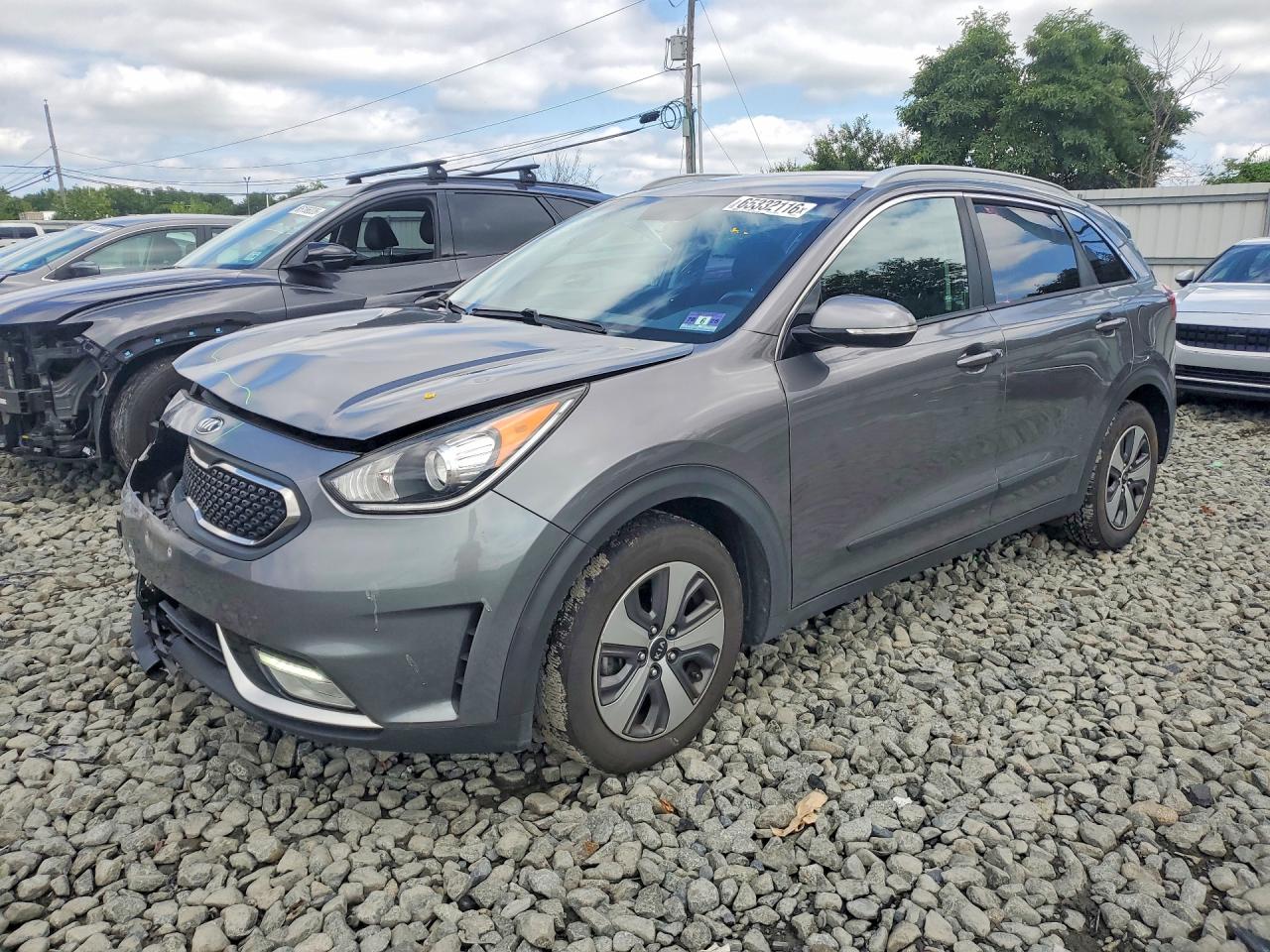 2017 KIA NIRO