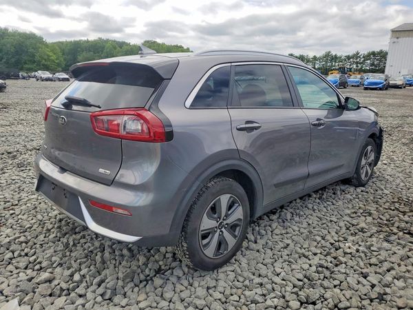 2017 KIA NIRO