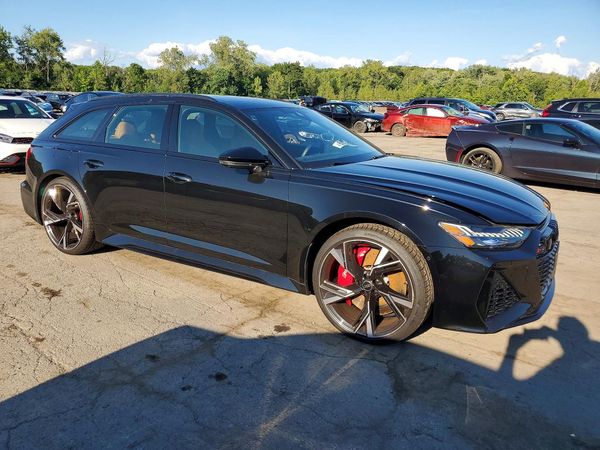 2023 AUDI RS6 quattro