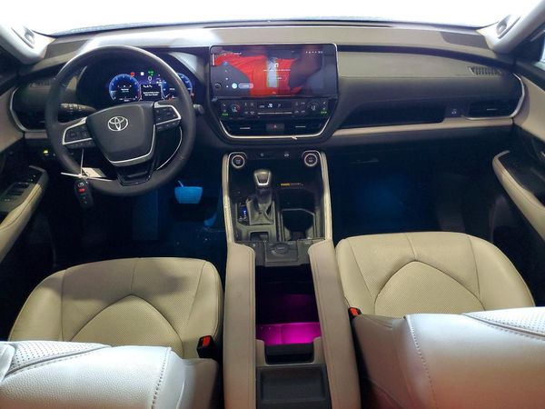 2025 TOYOTA GRAND HIGHLANDER