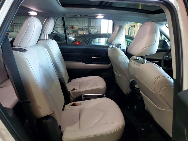 2025 TOYOTA GRAND HIGHLANDER