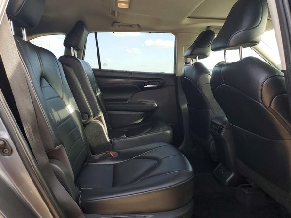2023 TOYOTA HIGHLANDER