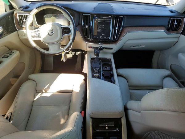 2019 VOLVO XC60 Inscription