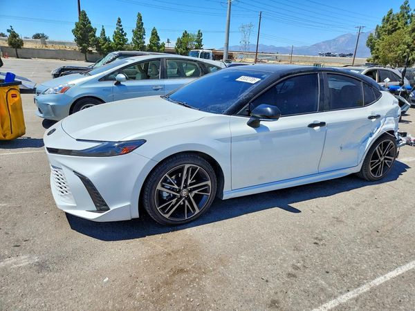 2025 TOYOTA CAMRY