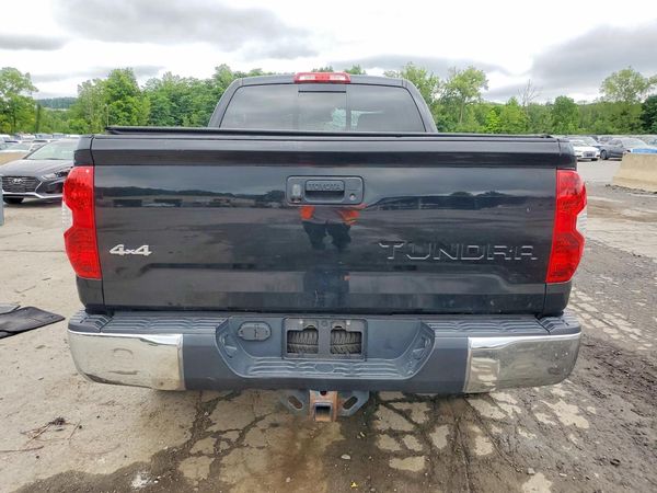 2014 TOYOTA TUNDRA SR5