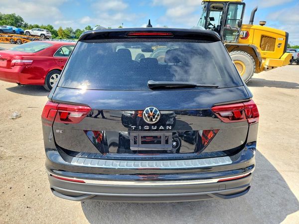 2023 VOLKSWAGEN TIGUAN SE