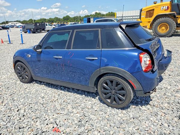 2017 MINI COOPER