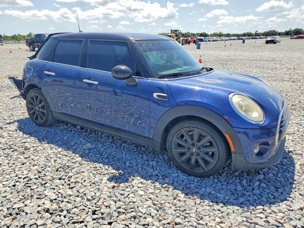 2017 MINI COOPER